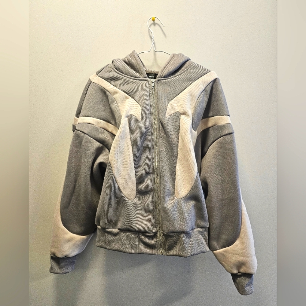 BRAND NEW - Manfinity Two Toned Hooded Sweater | Size Small